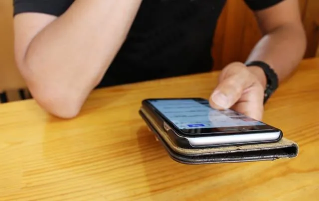 スマホのテザリングは、容量的に厳しいのでやめましょう